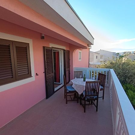 Apartmani Peko Pag Town Exterior foto
